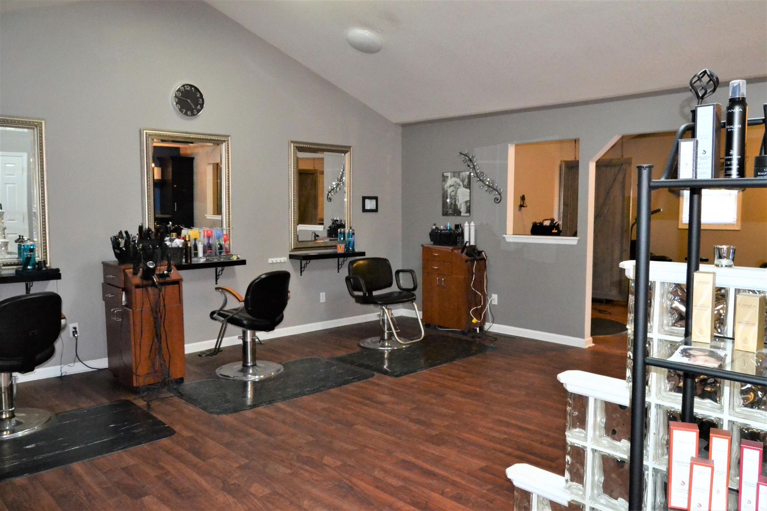 129 Walker Hill St, Crossville, TN 38555